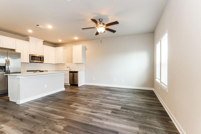 357 N Centro Circle, Shenandoah, TX 77385