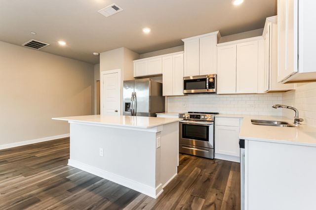 357 N Centro Circle, Shenandoah, TX 77385