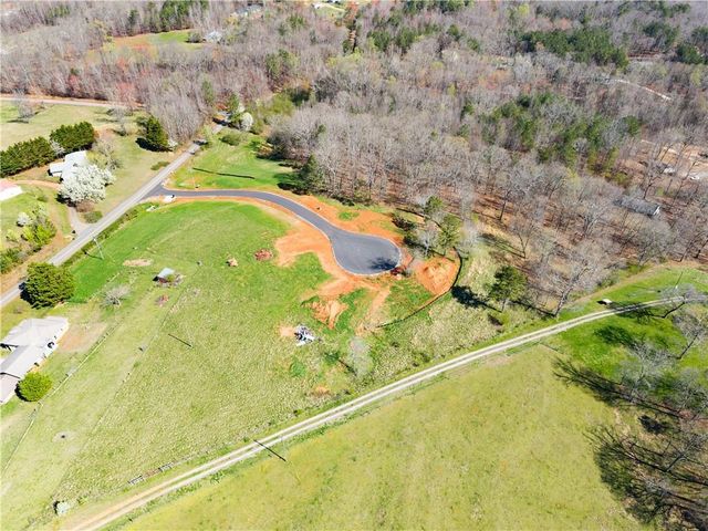 19 White Oak Court, Cleveland, GA 30528