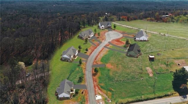 19 White Oak Court, Cleveland, GA 30528