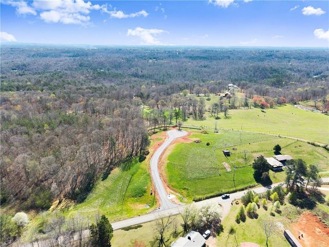 19 White Oak Court, Cleveland, GA 30528