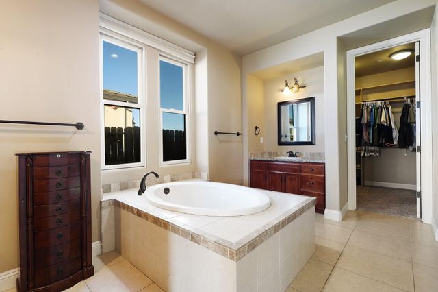 20284 Domaine Place, Anderson, CA 96007