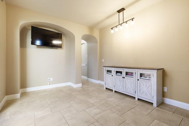 20284 Domaine Place, Anderson, CA 96007