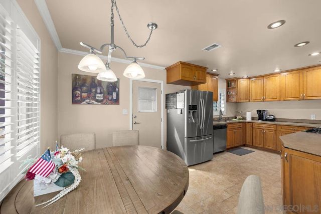 1157 Via Loma Vista, El Cajon, CA 92019