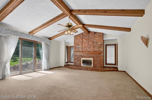 871 Stanford Court, Rochester Hills, MI 48309