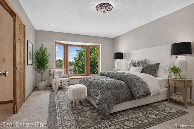 871 Stanford Court, Rochester Hills, MI 48309