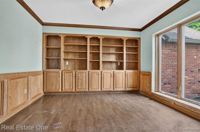 871 Stanford Court, Rochester Hills, MI 48309