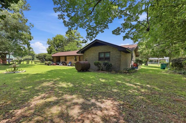 613 Elizabeth St., Georgetown, SC 29440
