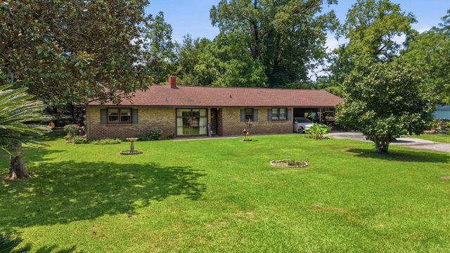 613 Elizabeth St., Georgetown, SC 29440