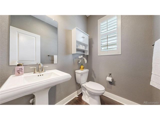 536 S Vance Ct, Lakewood, CO 80226