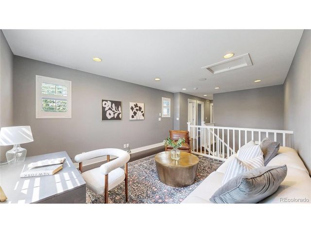 536 S Vance Ct, Lakewood, CO 80226