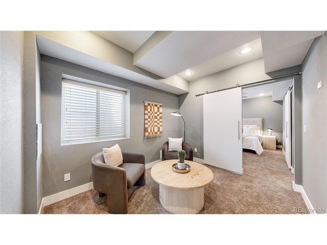 536 S Vance Ct, Lakewood, CO 80226