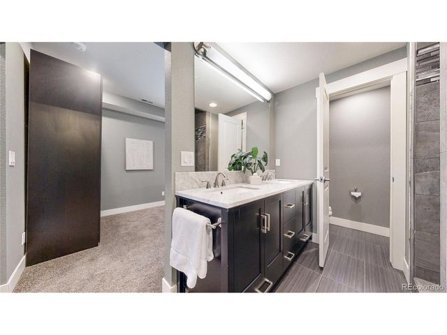536 S Vance Ct, Lakewood, CO 80226