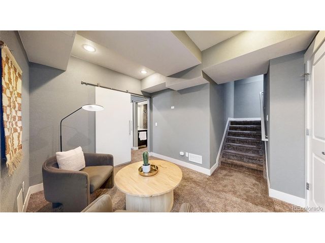 536 S Vance Ct, Lakewood, CO 80226