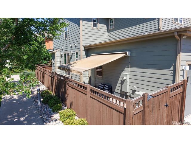 536 S Vance Ct, Lakewood, CO 80226