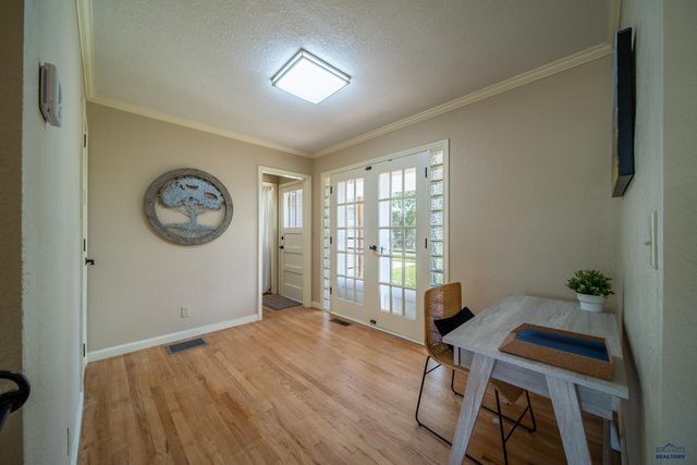 814 ST FRANCIS, Rapid City, SD 57701