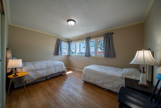 814 ST FRANCIS, Rapid City, SD 57701