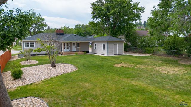 814 ST FRANCIS, Rapid City, SD 57701