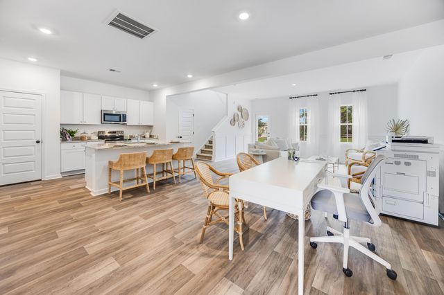 131 Blowing Leaf Lane, Summerville, SC 29483