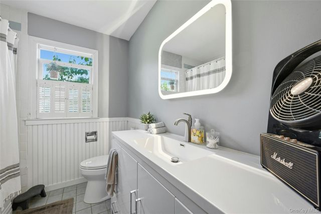 16 Brian Court, Northport, NY 11768