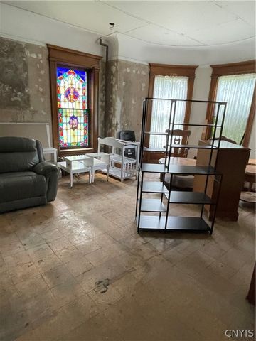702 Danforth Street, Syracuse, NY 13208