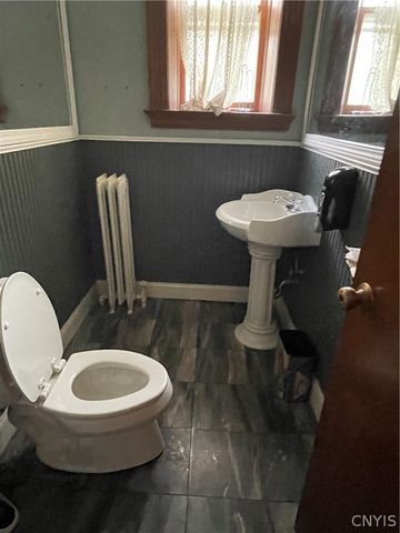 702 Danforth Street, Syracuse, NY 13208