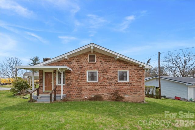 429 Jack Street, Hendersonville, NC 28792