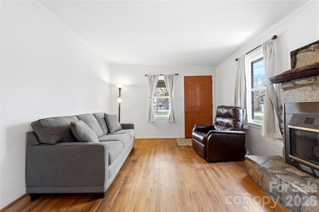 429 Jack Street, Hendersonville, NC 28792