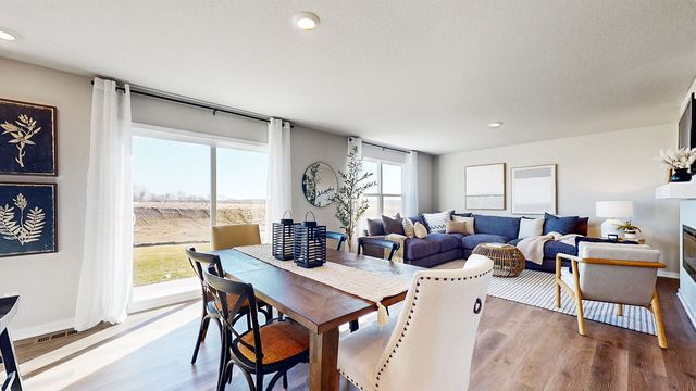 10271 NW 68th Avenue, Johnston, IA 50131