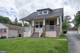 12 SUMMIT AVE, Paoli, PA 19301