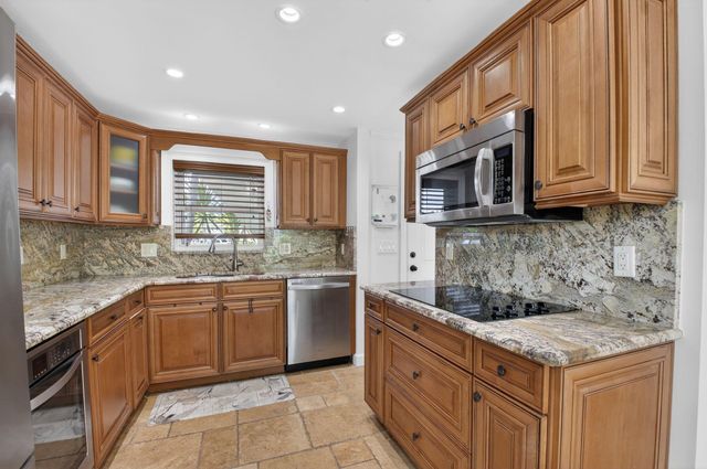 711 NE Harbour Terrace 3120, Boca Raton, FL 33431