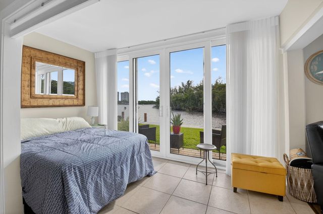 711 NE Harbour Terrace 3120, Boca Raton, FL 33431