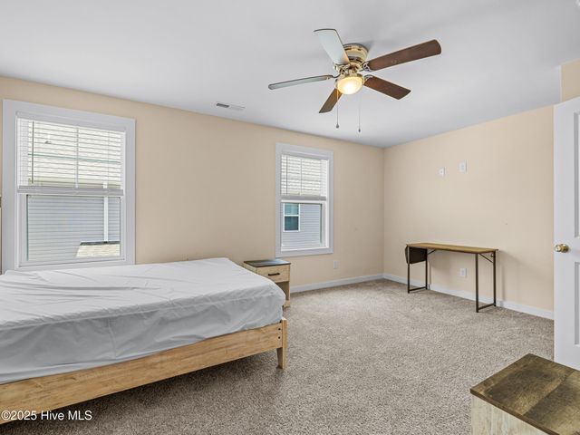 306 Starfish Lane, Sneads Ferry, NC 28460