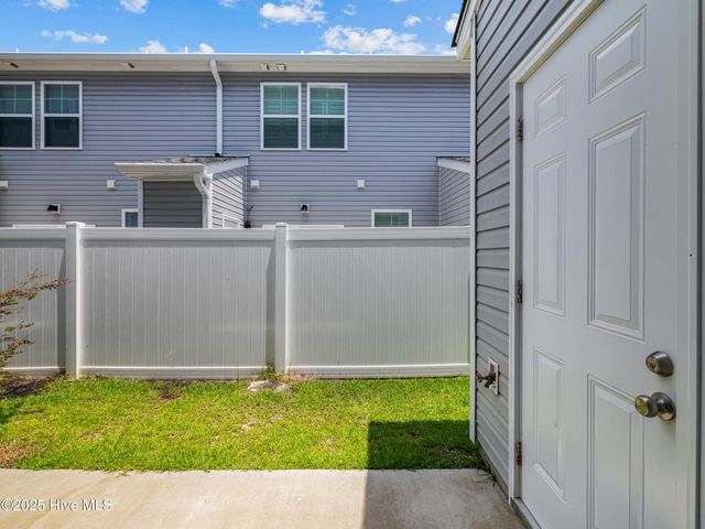 306 Starfish Lane, Sneads Ferry, NC 28460