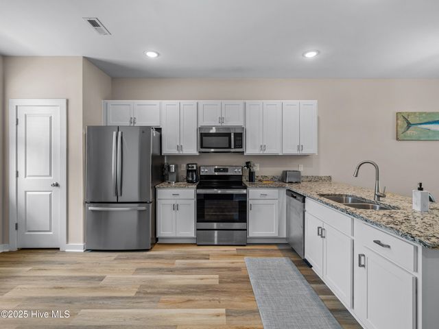 306 Starfish Lane, Sneads Ferry, NC 28460