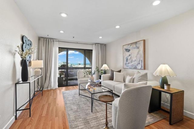 1 Laurel 102, San Carlos, CA 94070