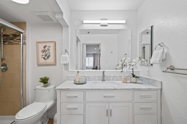 1 Laurel 102, San Carlos, CA 94070