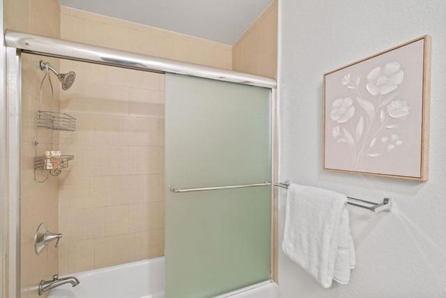 1 Laurel 102, San Carlos, CA 94070