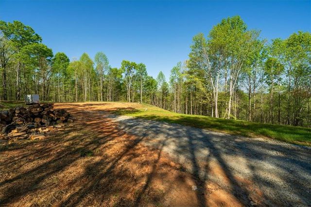 280 Dan Ross Road, Six Mile, SC 29682
