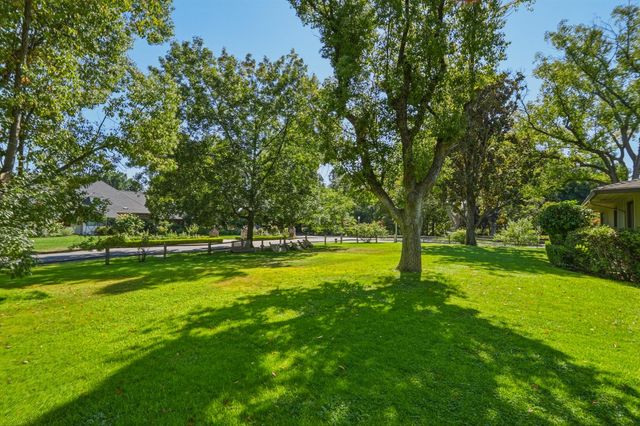 440 Mills Rd, Sacramento, CA 95864
