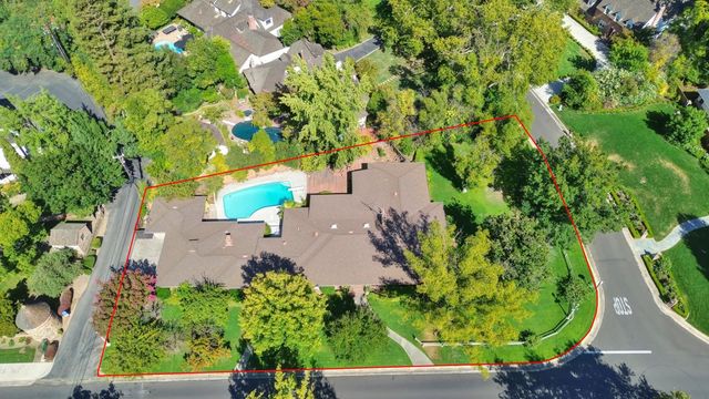440 Mills Rd, Sacramento, CA 95864