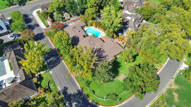 440 Mills Rd, Sacramento, CA 95864