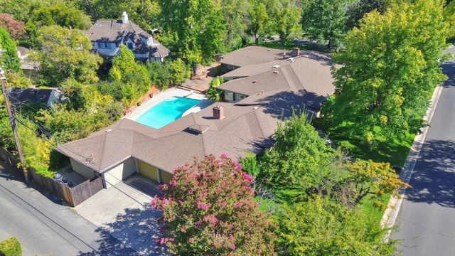 440 Mills Rd, Sacramento, CA 95864