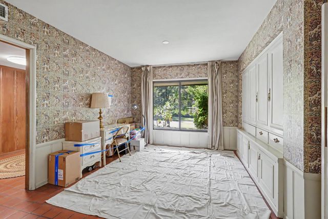 440 Mills Rd, Sacramento, CA 95864