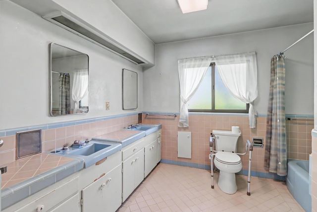 440 Mills Rd, Sacramento, CA 95864