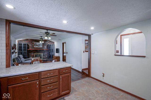 8604 E Edgewood Avenue, Indianapolis, IN 46239