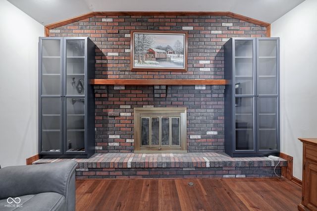 8604 E Edgewood Avenue, Indianapolis, IN 46239