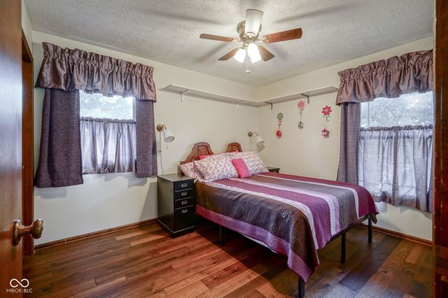 8604 E Edgewood Avenue, Indianapolis, IN 46239