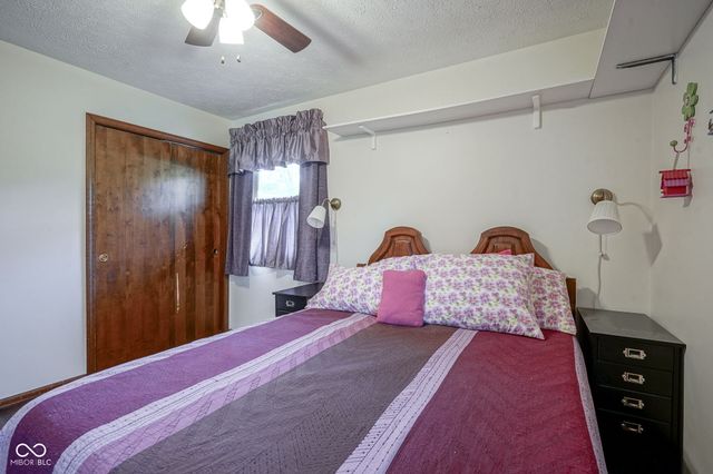 8604 E Edgewood Avenue, Indianapolis, IN 46239