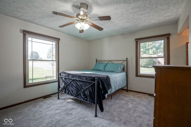 8604 E Edgewood Avenue, Indianapolis, IN 46239